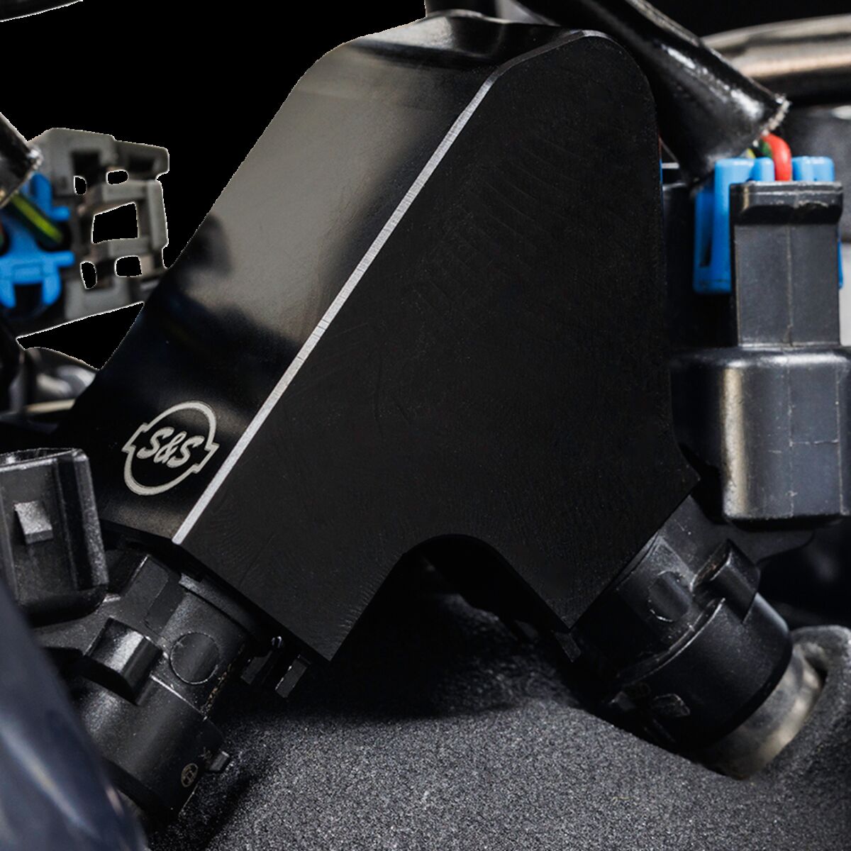 Fuel Rail Kit Billet Black M8