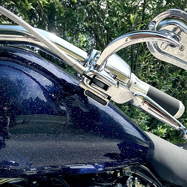 HeinzBikes, ''Stripes'' below bar turn signals Chrome no PL