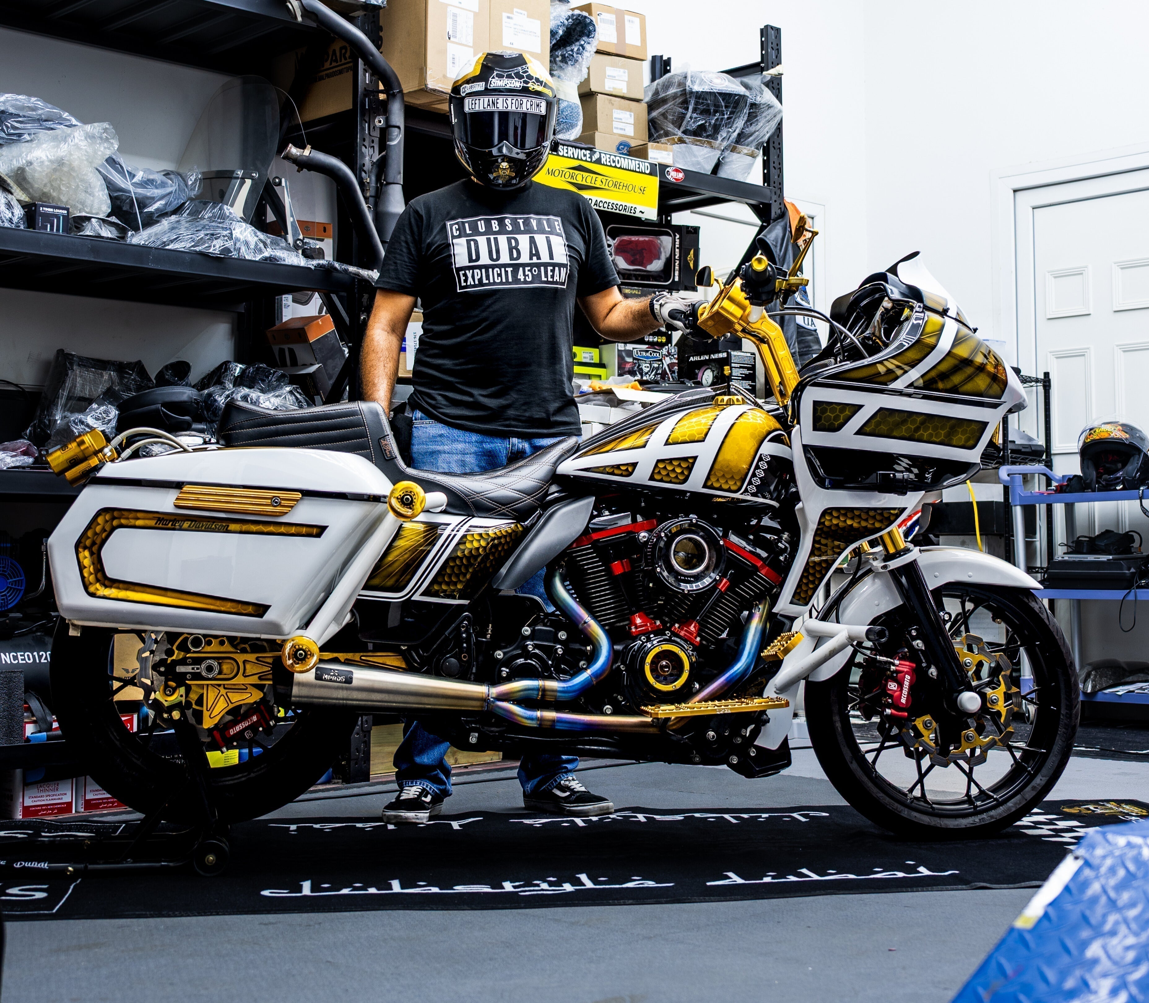 Road Glide ST : Version 2.0 - Gold Glide