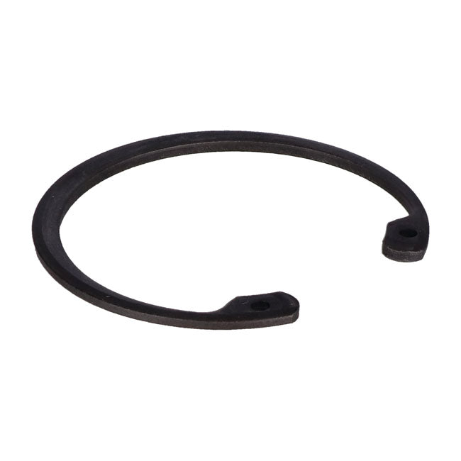 Retaining ring, transm. main/countershaft bearing