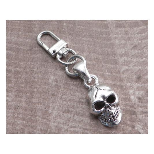 Amigaz Skull XL Clip-On key chain