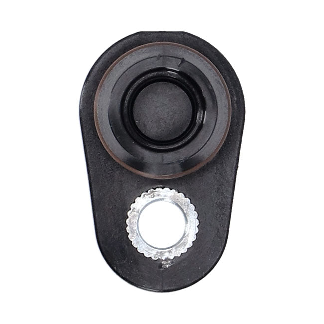 Plug, transmission oil return