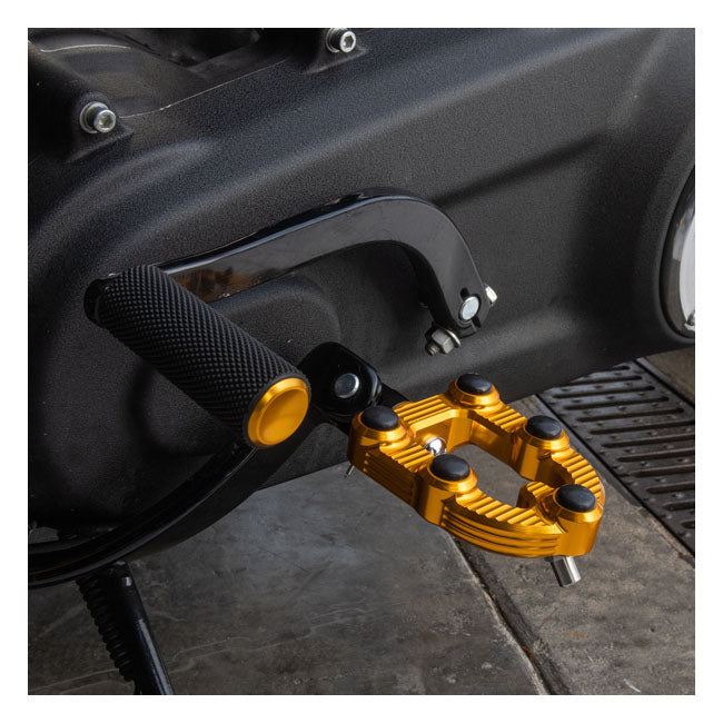 Arlen Ness, MX foot pegs