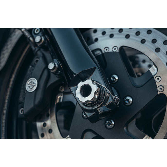 Trask, front wheel axle. Titanium