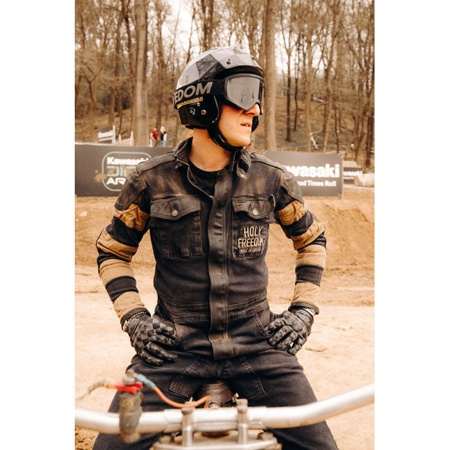 Holy Freedom Tutonero overall