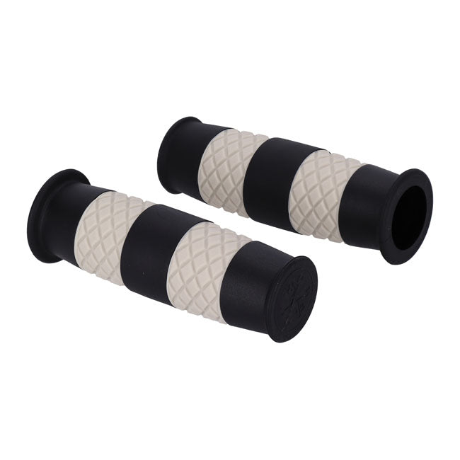 13 1/2 Outlaw grips black/white 7/8"