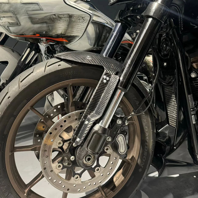 Tommy & Sons, carbon fiber 3-piece front fender. Woven