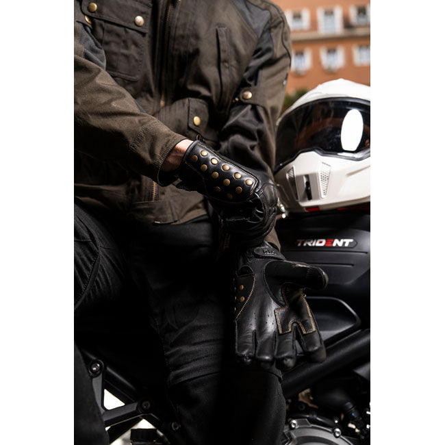 By City Thunder gloves