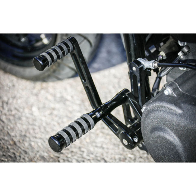 *14 DAYS EXTRA TRANSIT TIME* Rick''s Motorcycles, + 2,5" Forw. control kit. O-Ring. Black