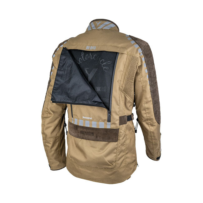 By City Emirates jacket