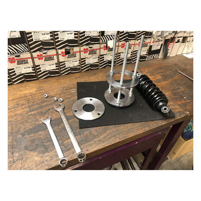 Kodlin, M8 Softail shock/spring compression tool