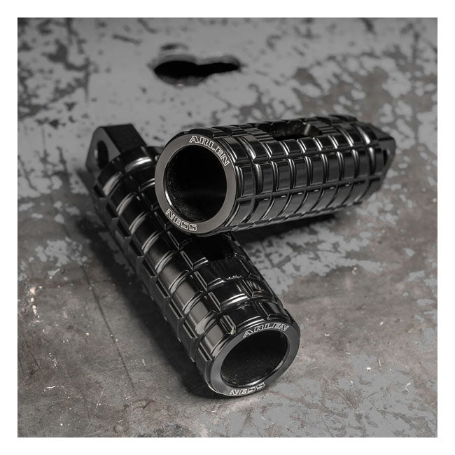 Arlen Ness, Speedliner Passenger footpeg set