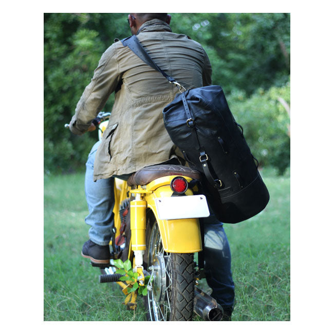 Trip Machine, Military duffle bag